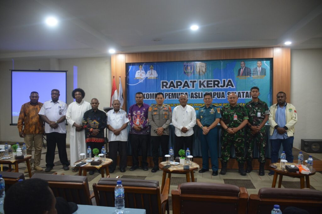 ASINTEL DANKODAERAL XI HADIRI RAKER KOMITE PEMUDA ASLI PAPUA SELATAN.
