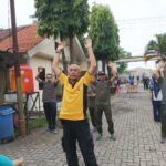 Personel Polsek Krian Ikuti Senam SKJ Bersama Forkopimka, Perkuat Sinergi dan Kebugaran Anggota