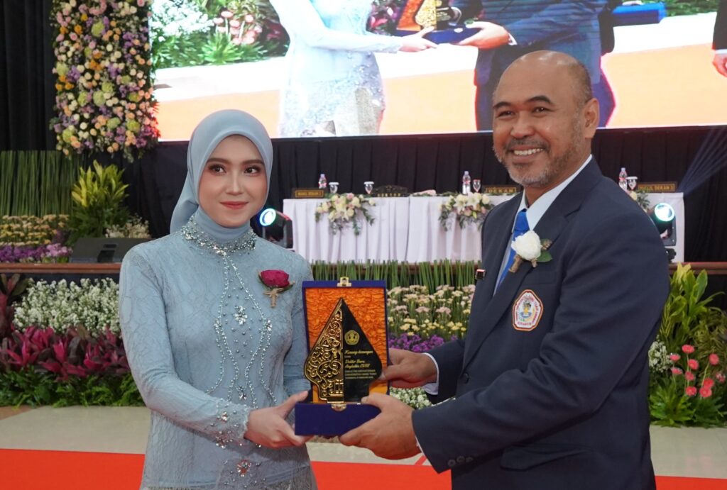 FK Universitas Hang Tuah Lantik 172 Dokter Baru di Graha Samudra Bumimoro Kodiklatal