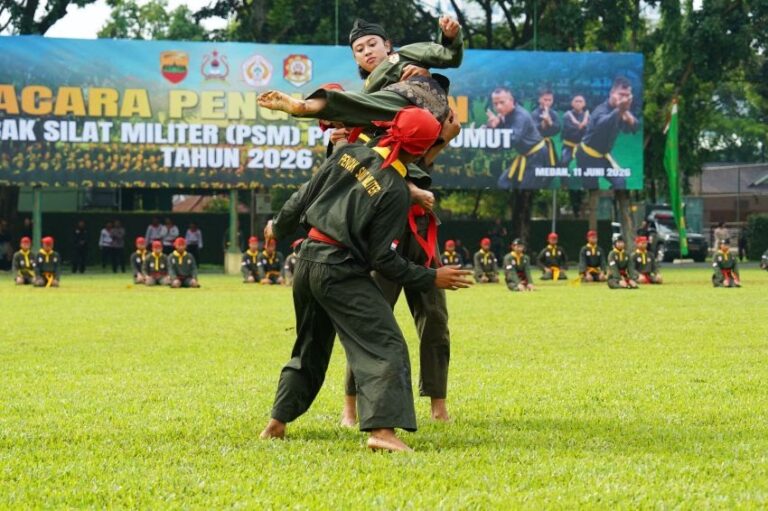 _9586_Pangdam-I-BB-Hadiri-Pengukuhan-Pencak-Silat-Militer-Sumut--Struktur-Organisasi-Diperkuat-hingga-Ranting